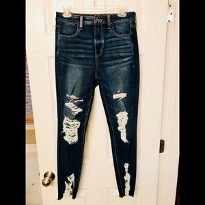 American Eagle Women’s size 10 Distressed Jeans